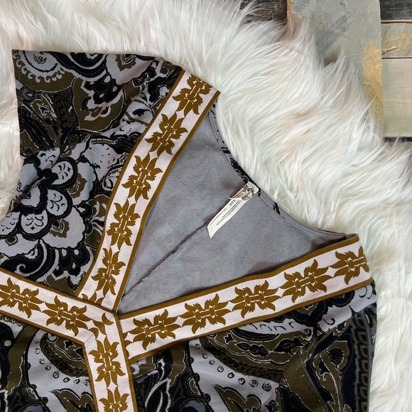 Like New! ✵☽Free People☾✵ Vintage V-Neck Black Gray VNTG Army Bodysuit | Small - Picture 12 of 13